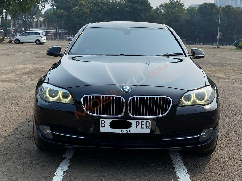 Mobil BMW 5 Series 2013