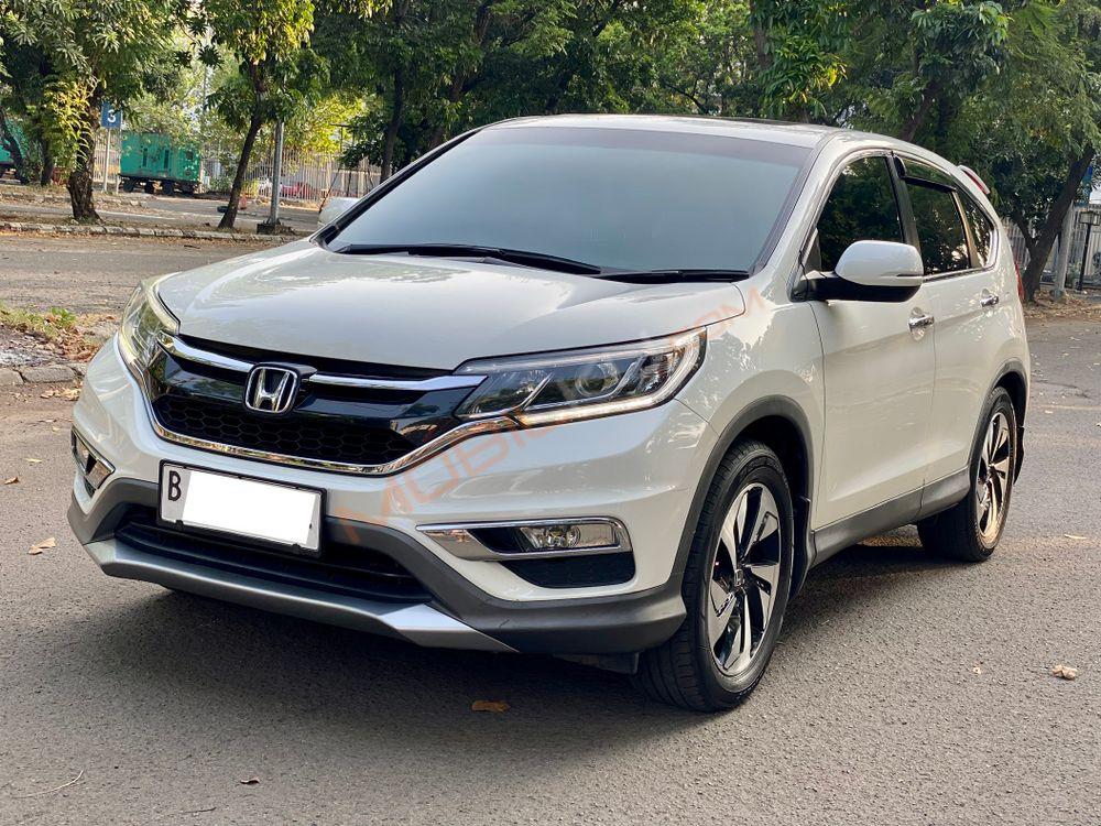 Mobil Honda CR-V 2015