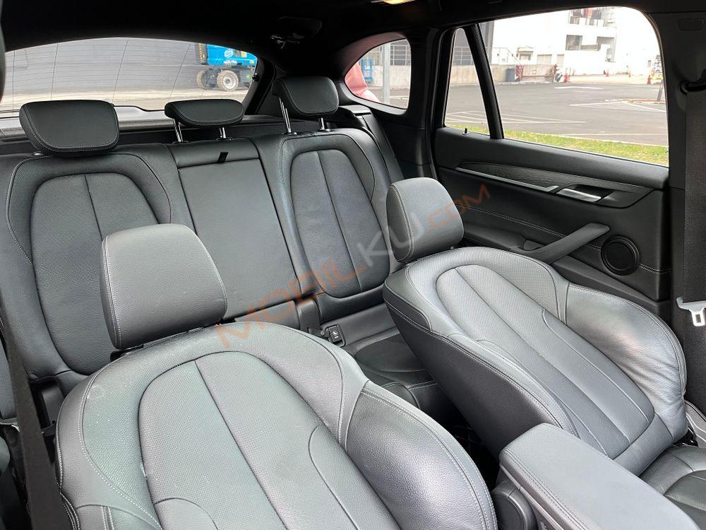 Mobil BMW X1 2019
