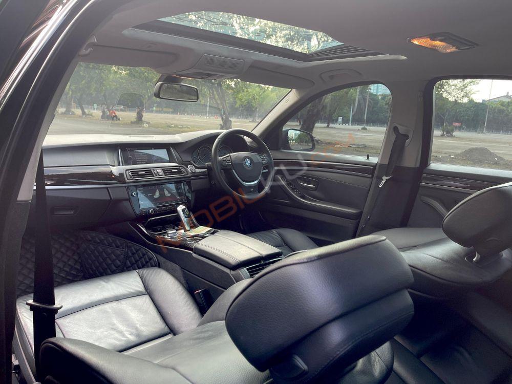 Mobil BMW 5 Series 2013