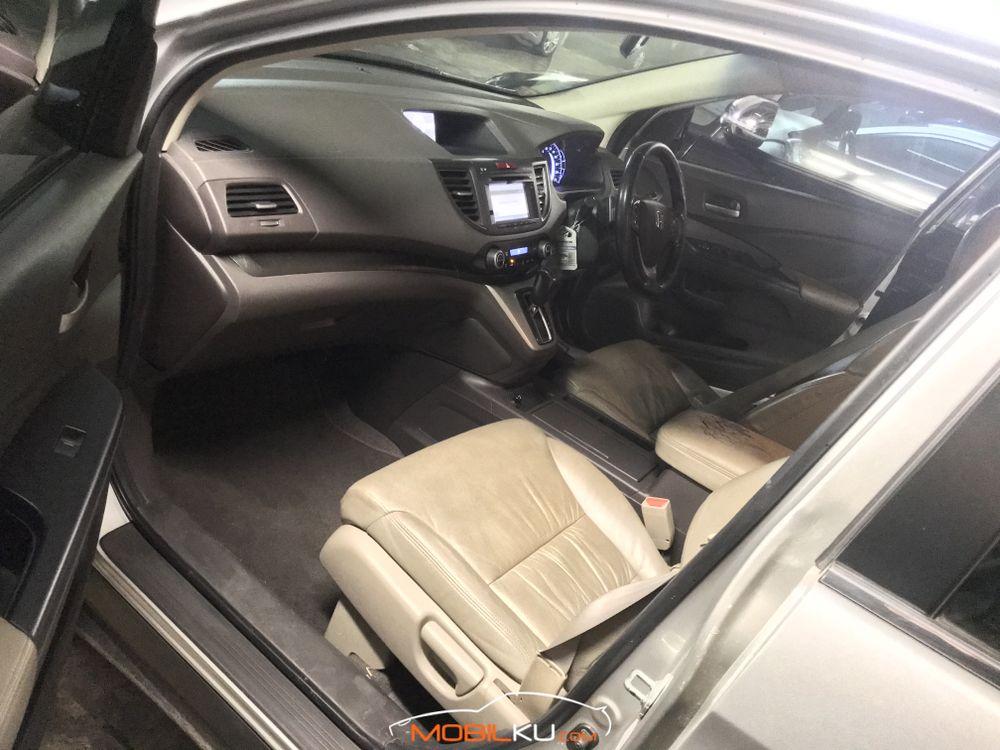 Mobil Honda CR-V 2014