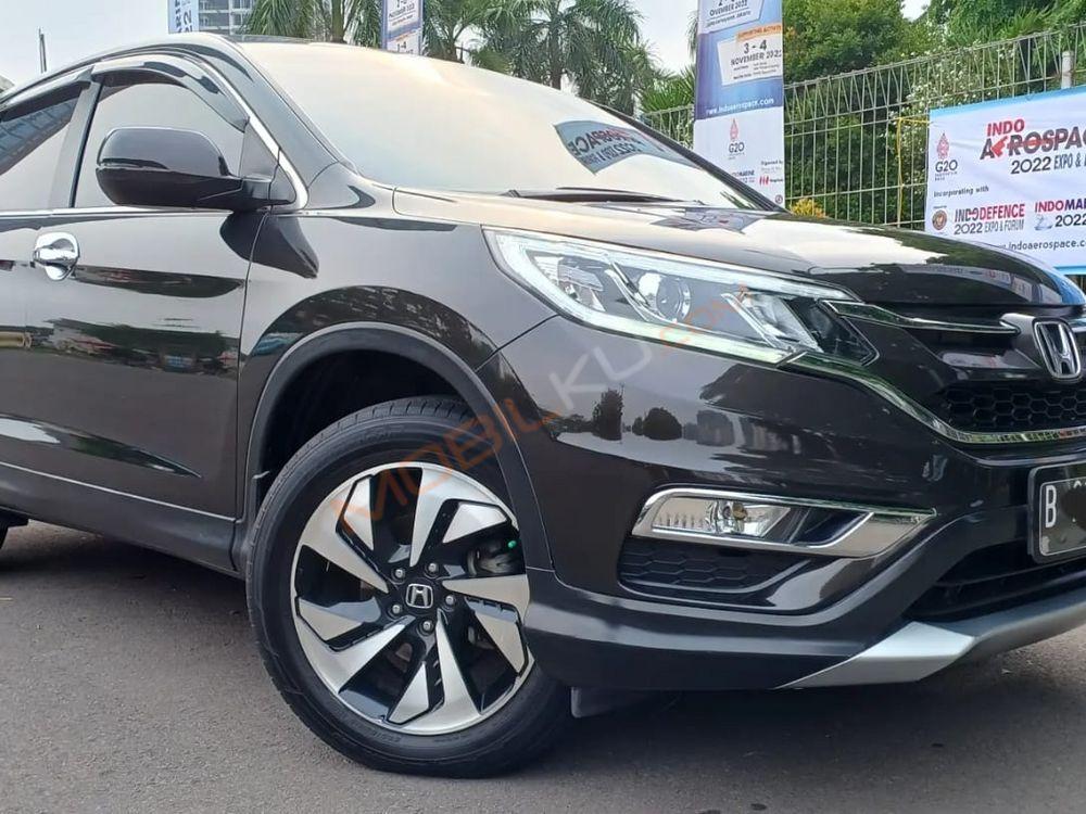 Mobil Honda CR-V 2015