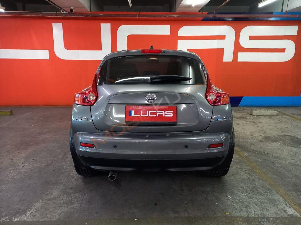 Mobil Nissan Juke 2014