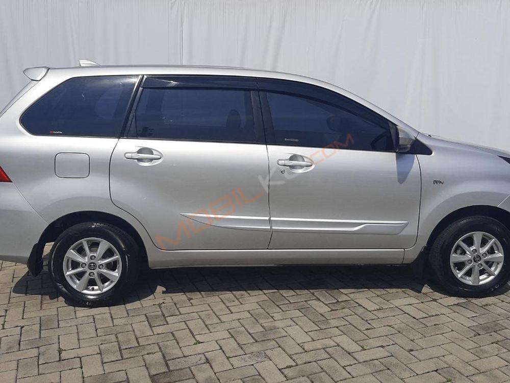 Mobil Toyota Avanza 2019