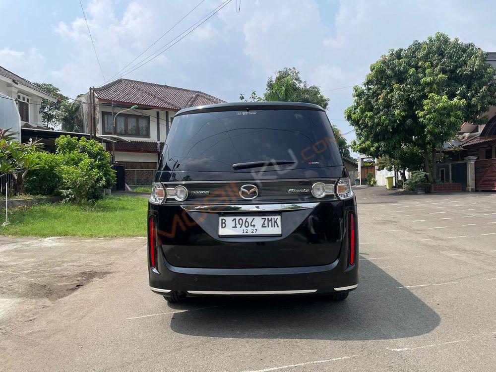 Mobil Mazda Biante 2012