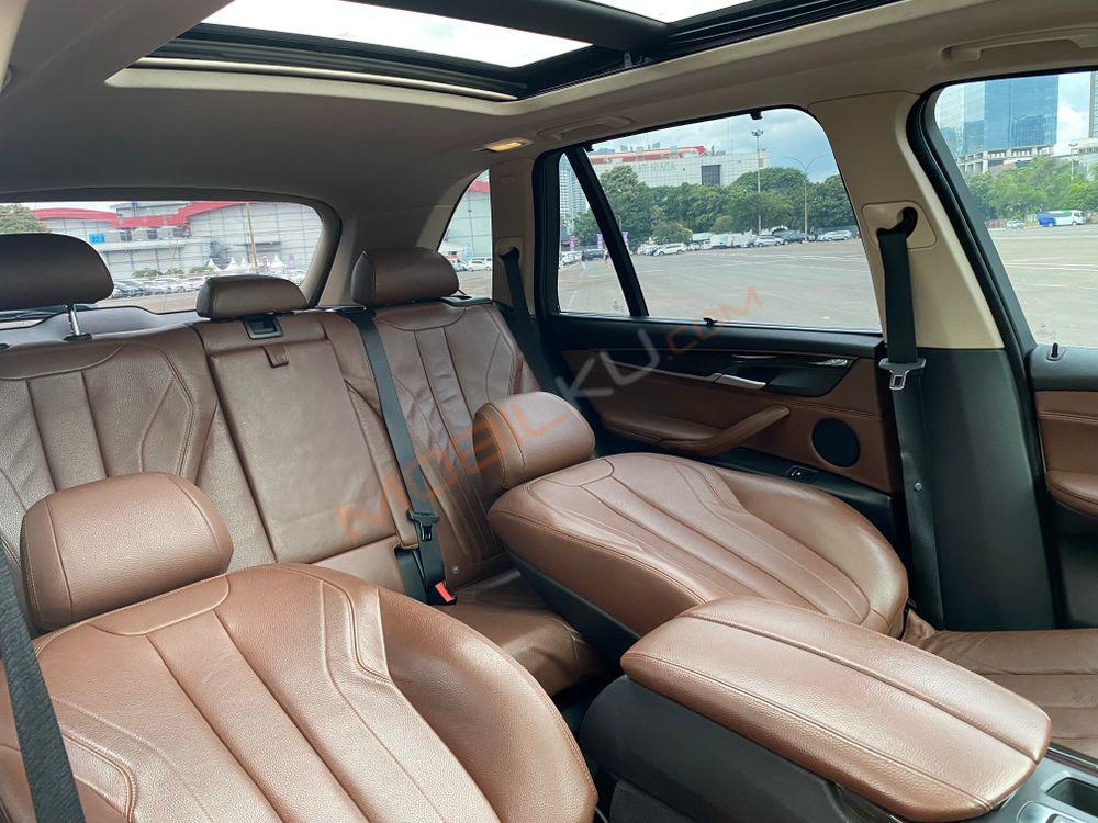 Mobil BMW X5 2016