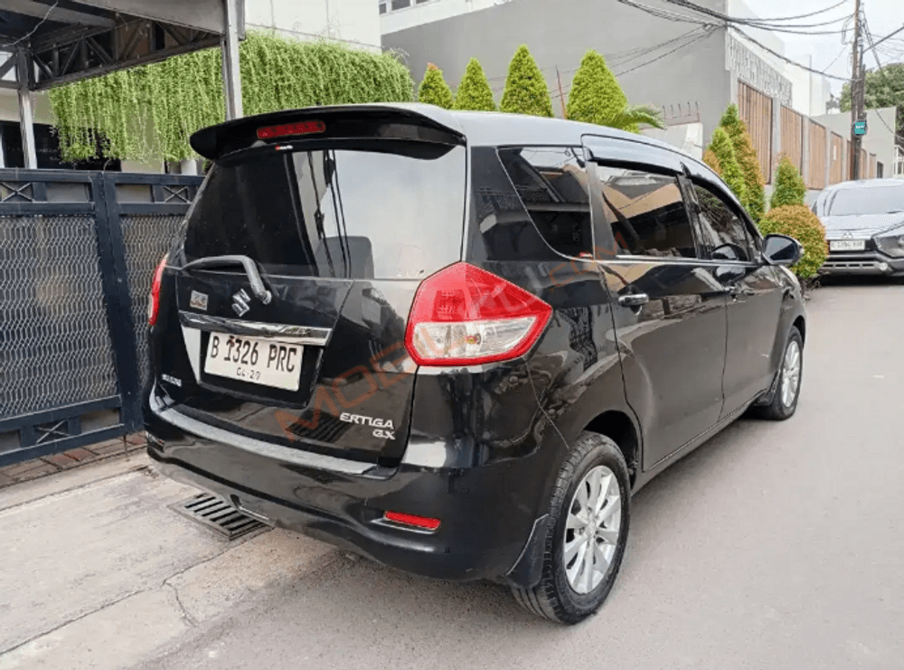 Mobil Suzuki Ertiga 2014
