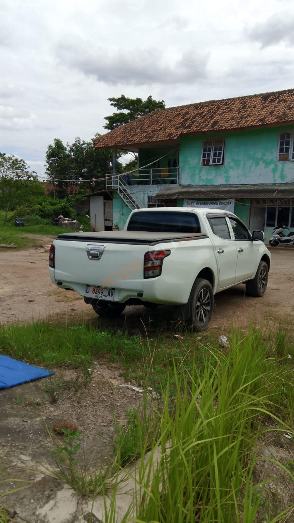 Mobil Mitsubishi Triton 2018