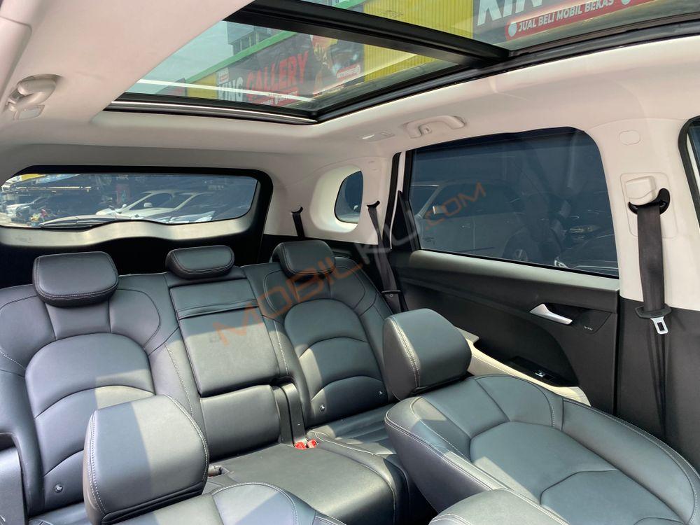 Mobil Wuling Almaz 2022