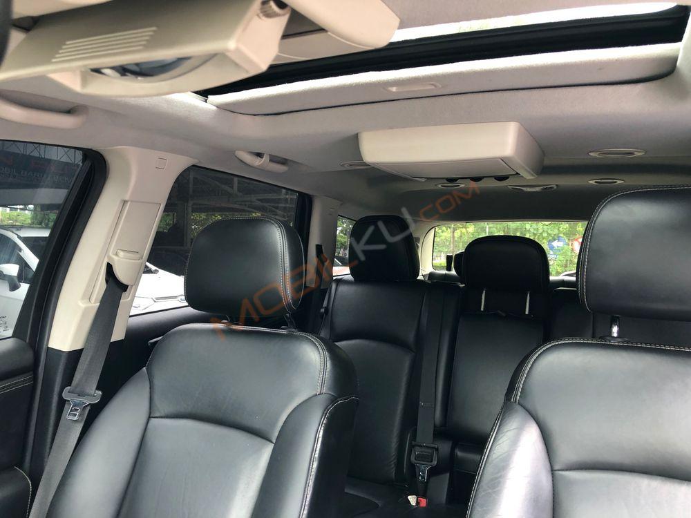 Mobil Dodge Journey 2013