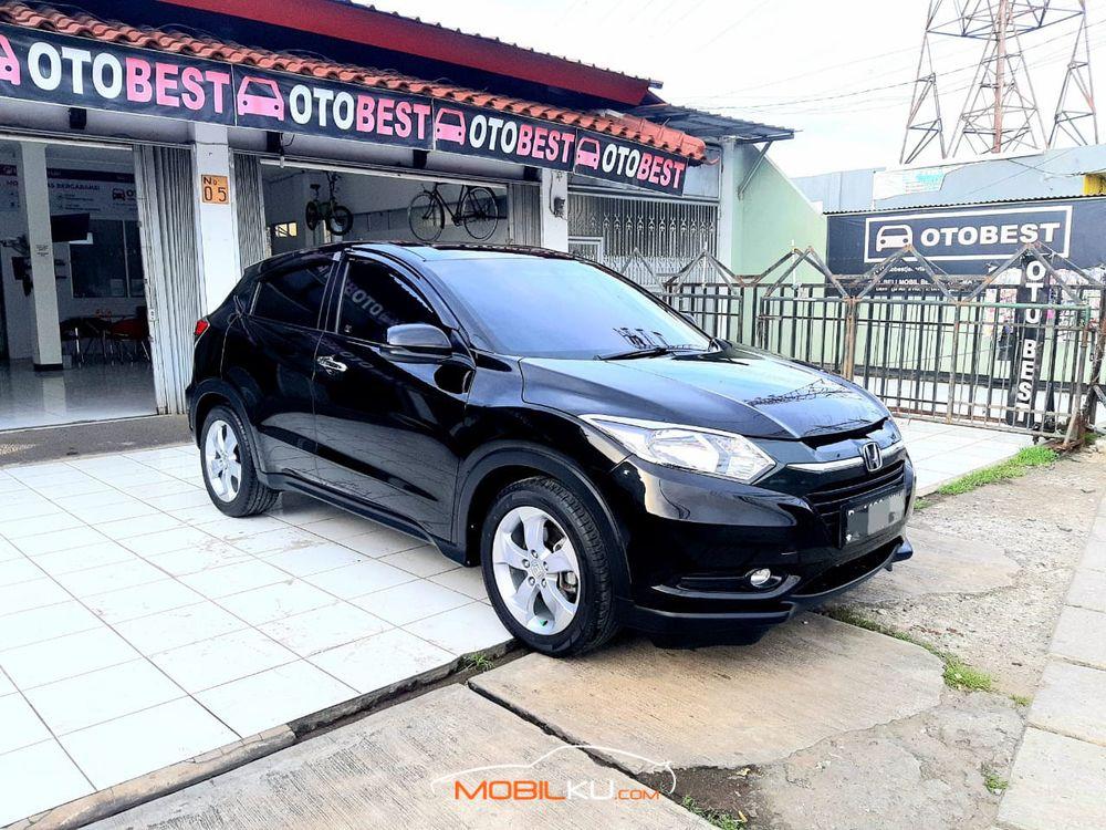 Mobil Honda HR-V 2015