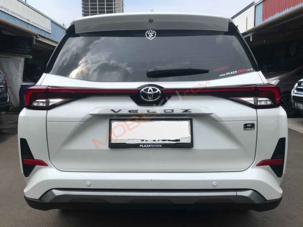 Mobil Toyota Veloz 2022