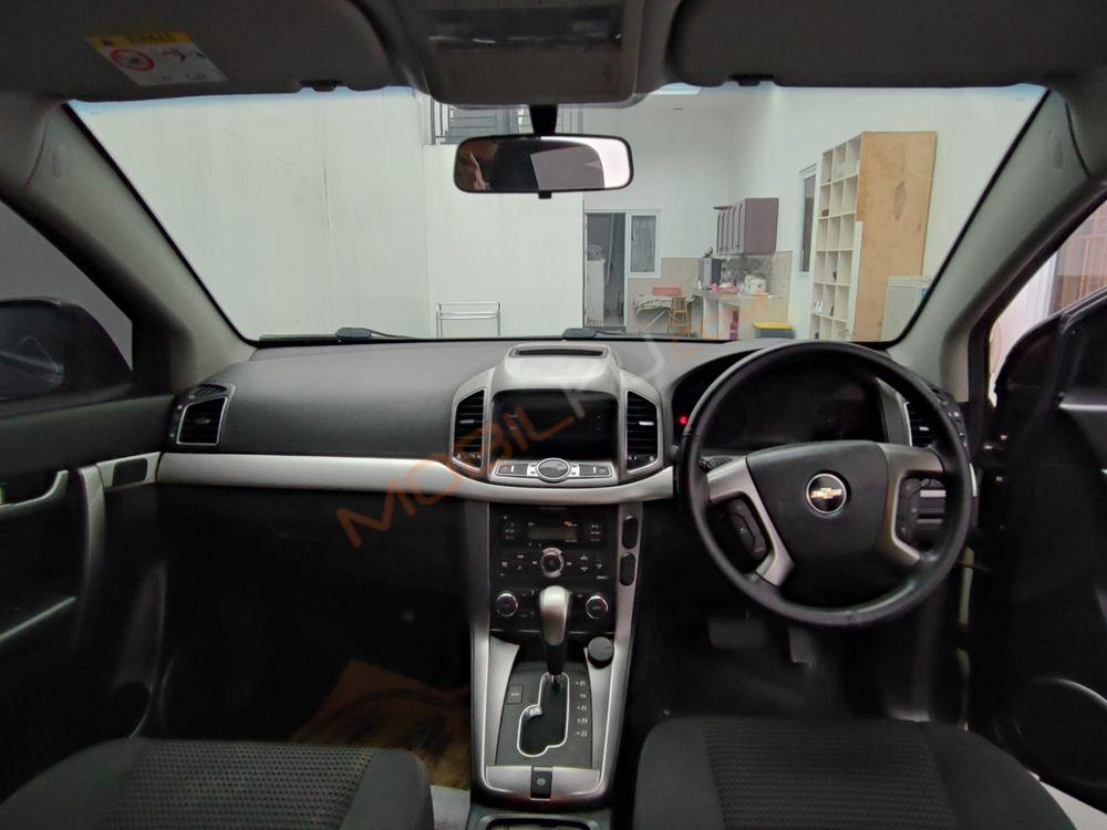 Mobil Chevrolet Captiva 2014