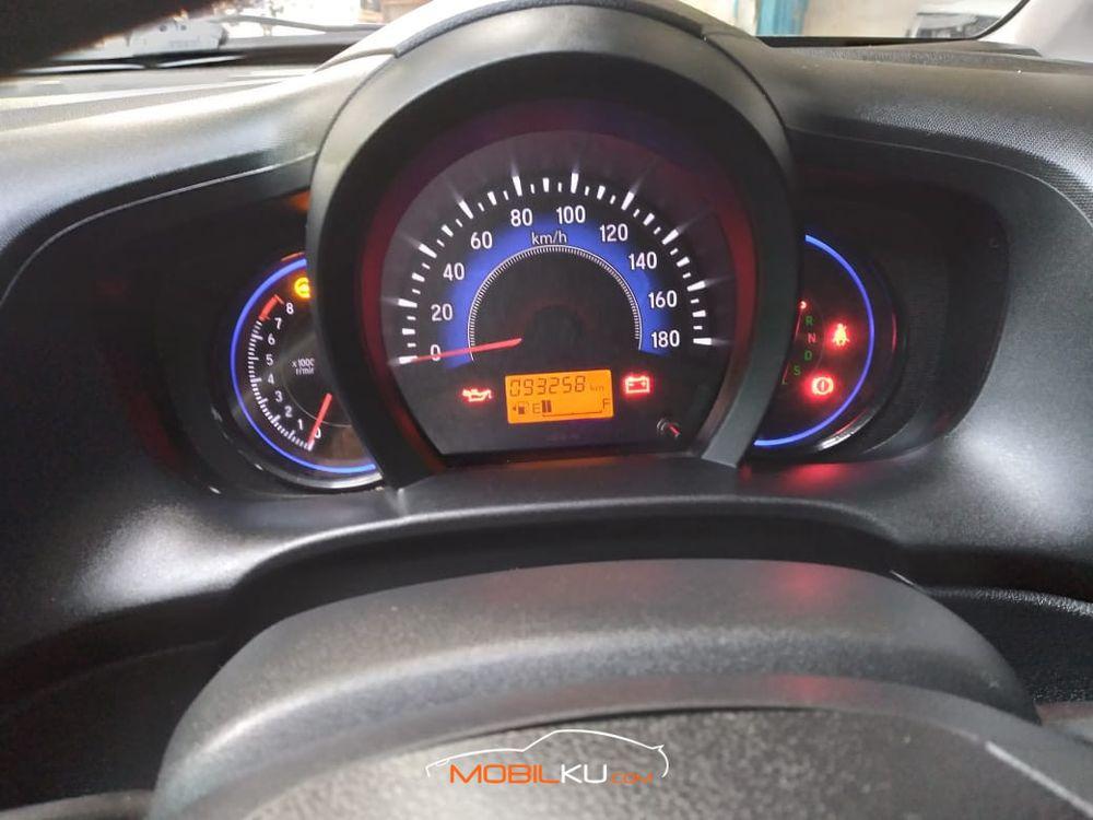 Mobil Honda Mobilio 2015