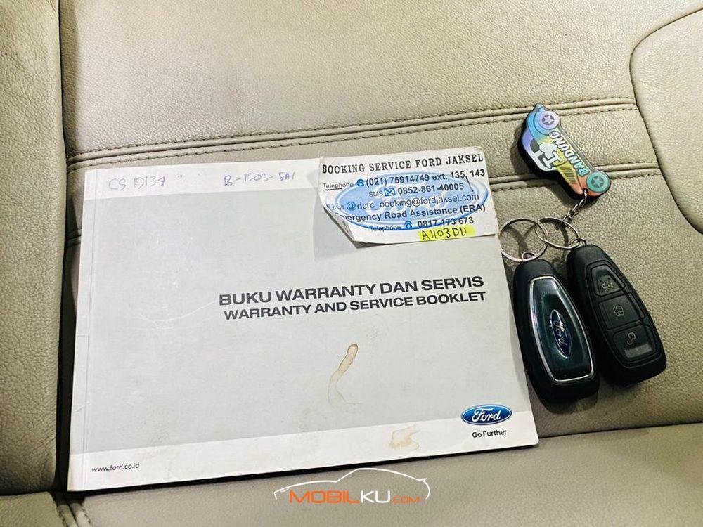 Mobil Ford Focus 2013