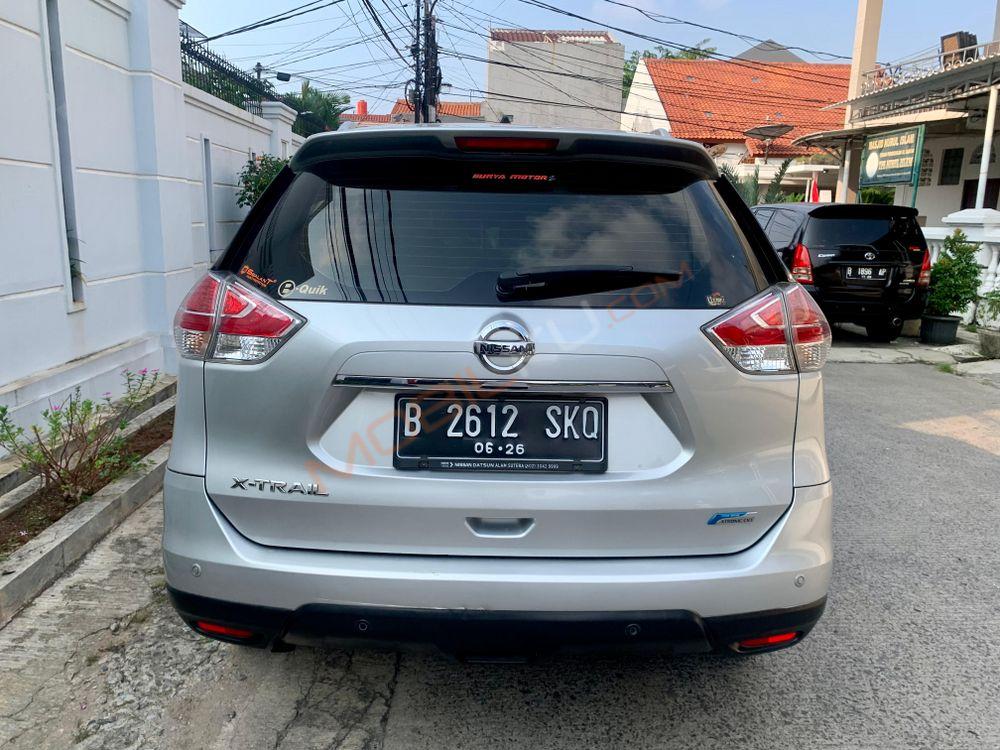 Mobil Nissan X-Trail 2016