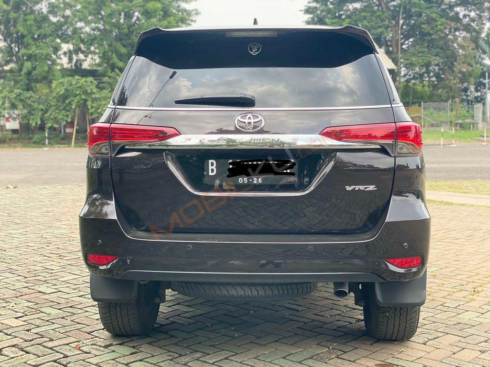 Mobil Toyota Fortuner 2016