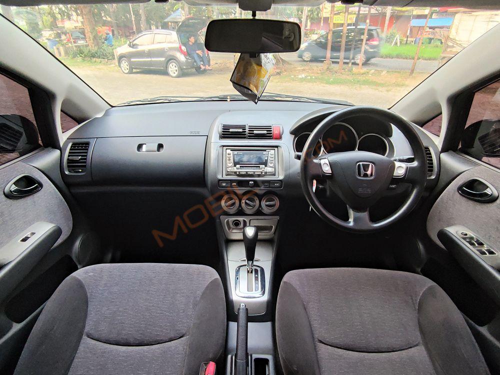 Mobil Honda City Sedan 2007