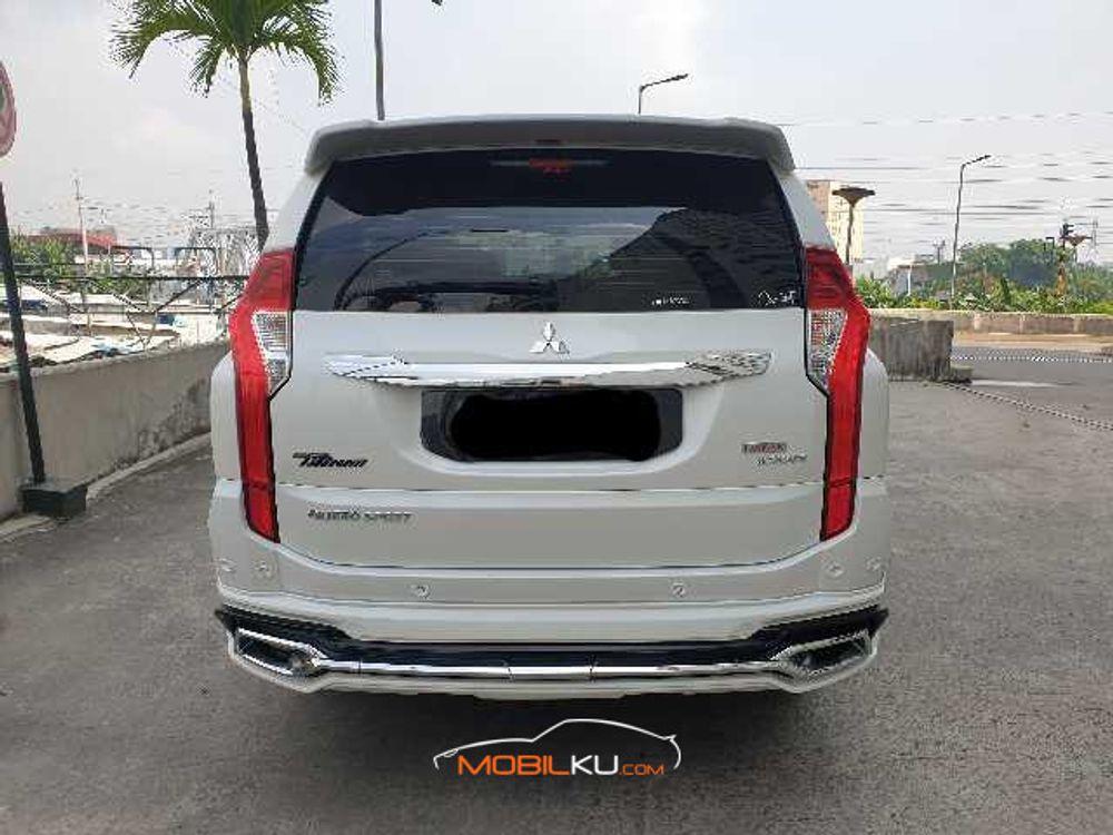 Mobil Mitsubishi Pajero Sport 2019