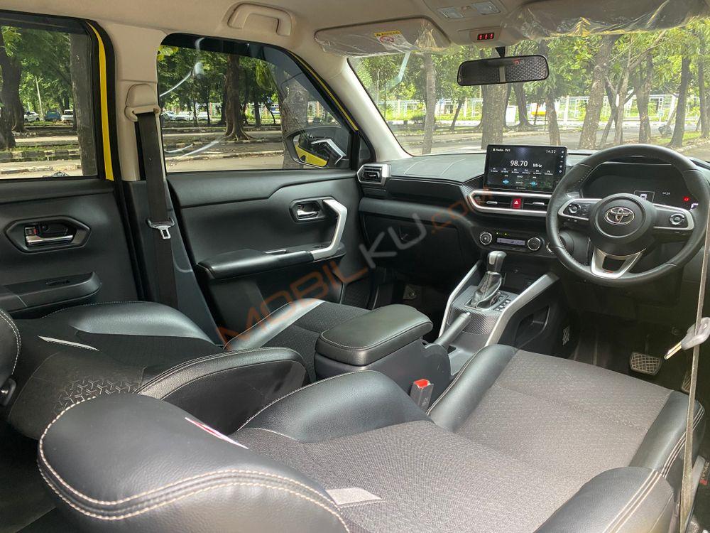 Mobil Toyota Raize 2022