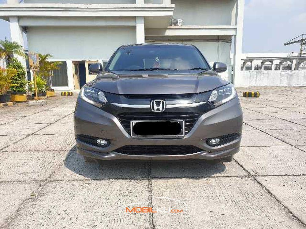 Mobil Honda HR-V 2016
