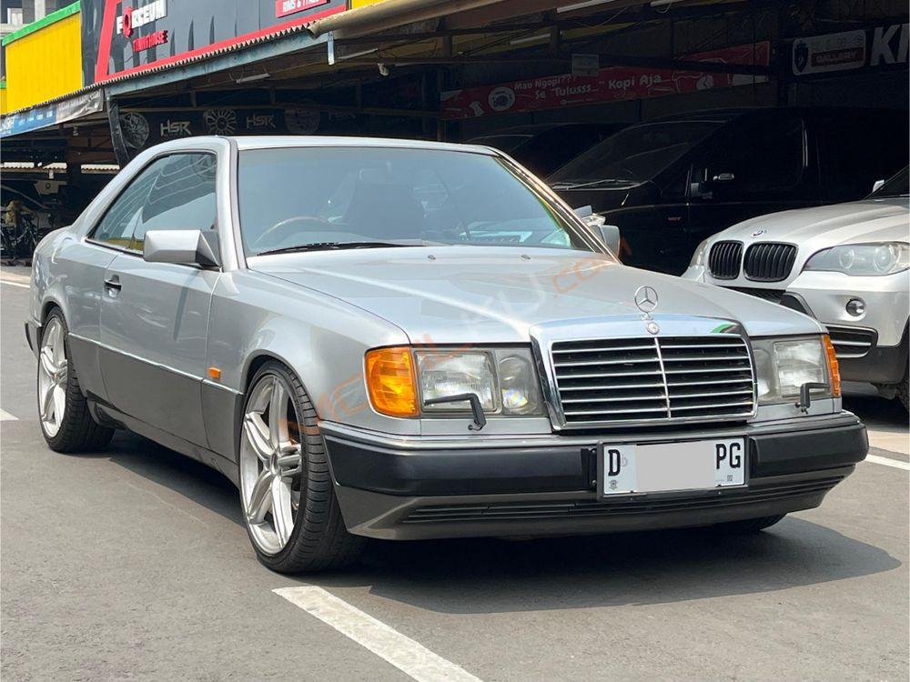 Mobil Mercedes-Benz C-Class 1995