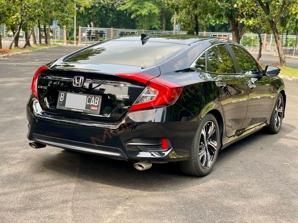Mobil Honda Civic Sedan 2017