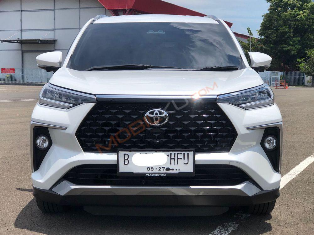 Mobil Toyota Veloz 2022