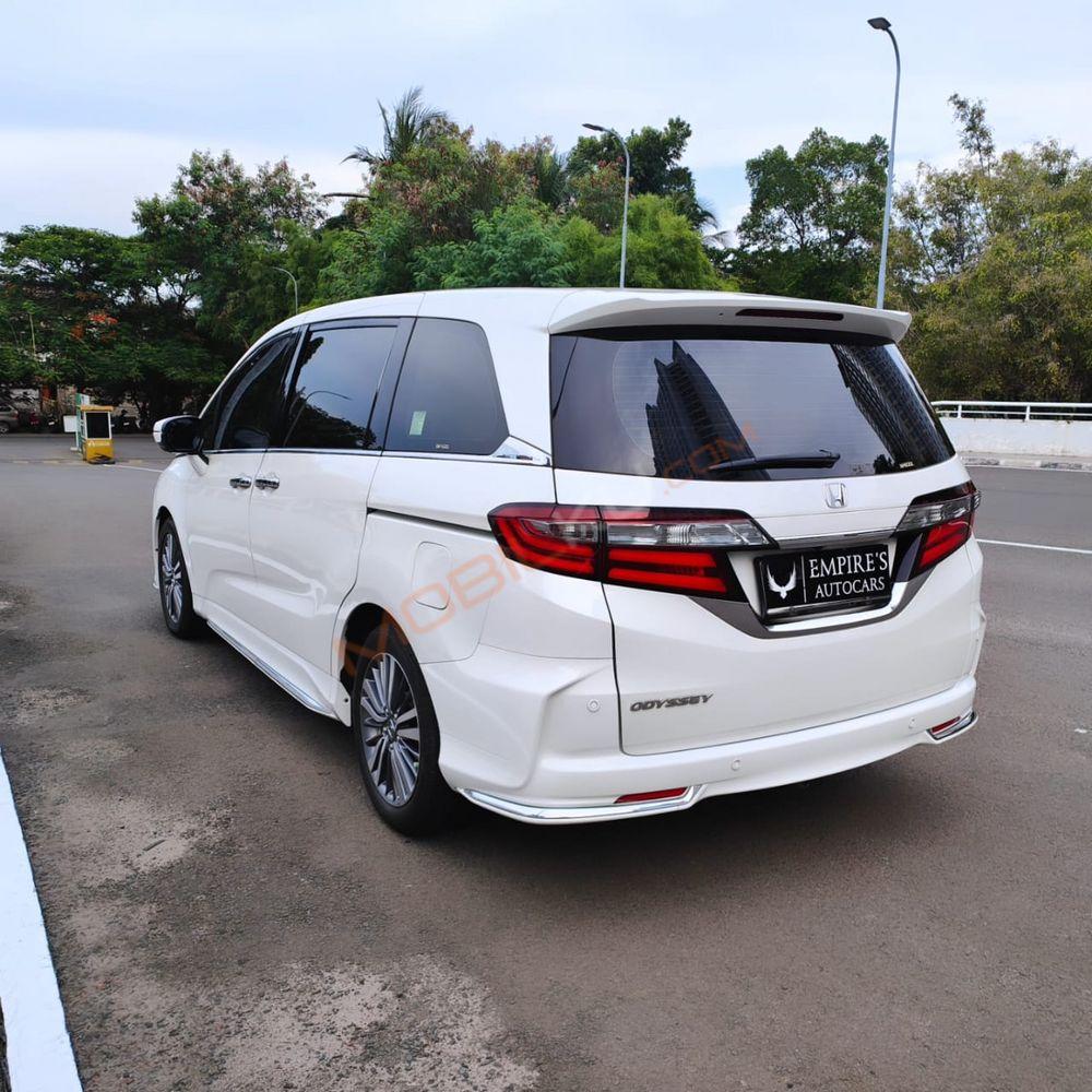 Mobil Honda Odyssey 2019