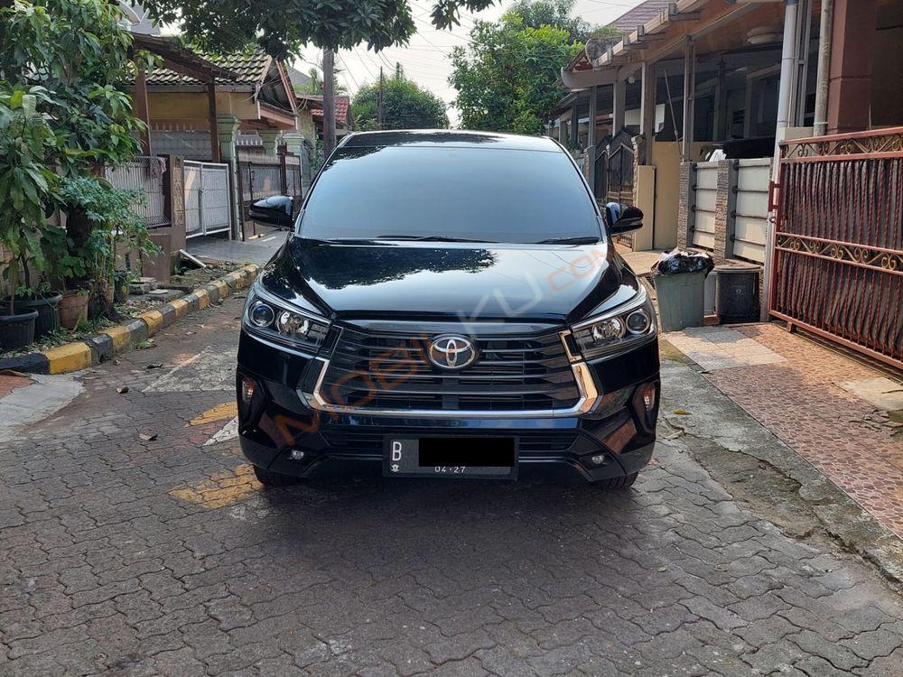 Mobil Toyota Kijang Innova 2022