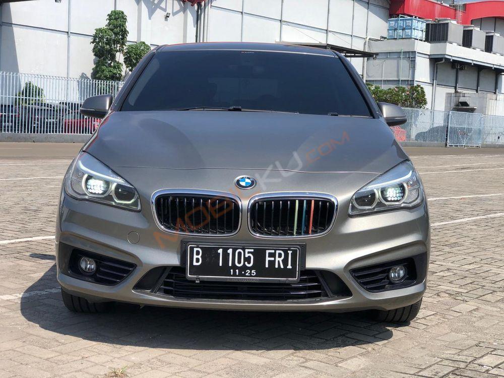 Mobil BMW 2 Series 2015