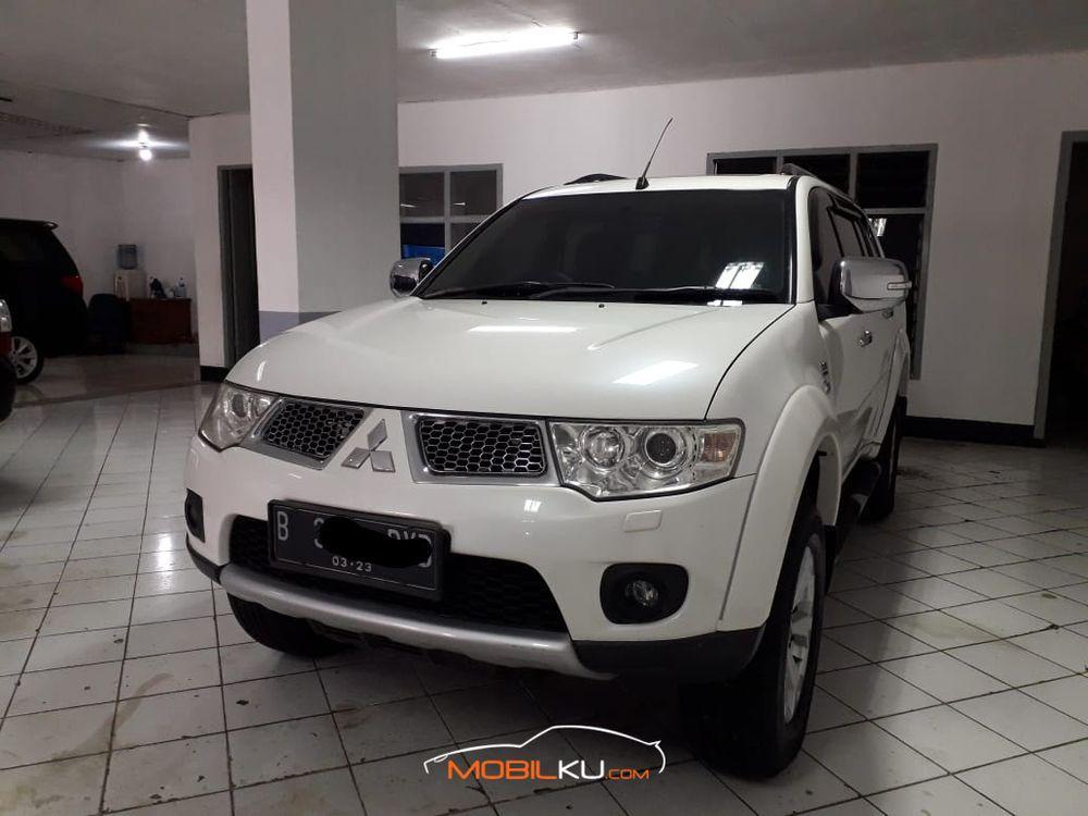 Mobil Mitsubishi Pajero Sport 2013