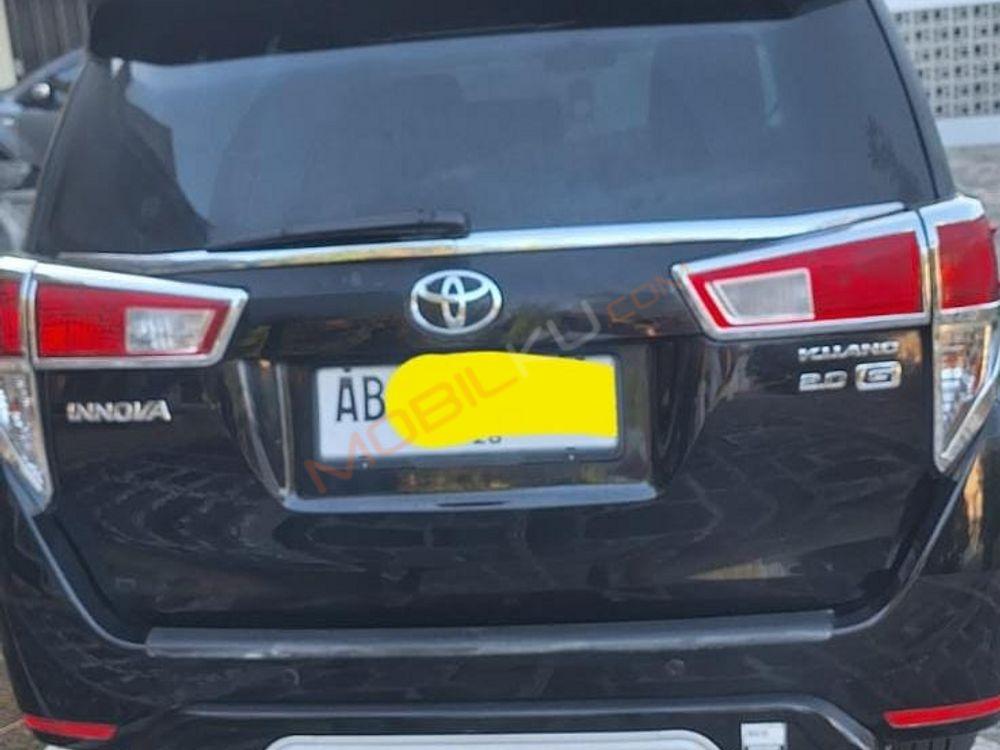 Mobil Toyota Kijang Innova 2018