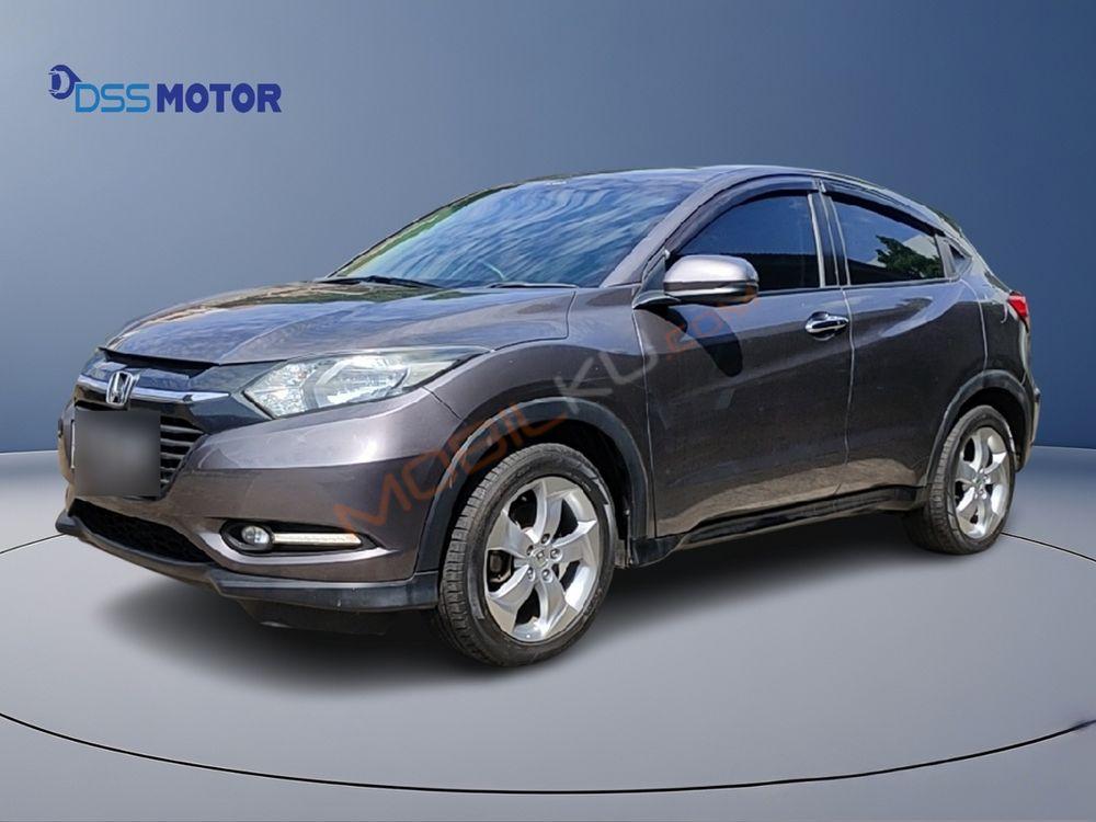 Mobil Honda HR-V 2015