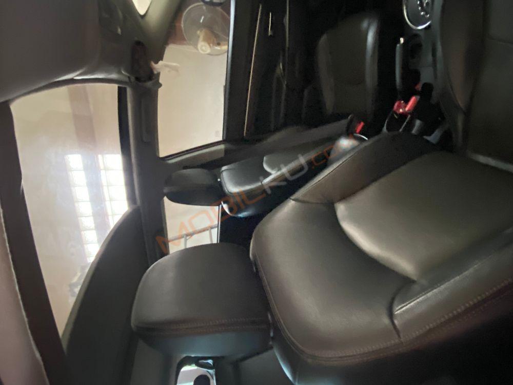 Mobil Mitsubishi Outlander Sport 2014