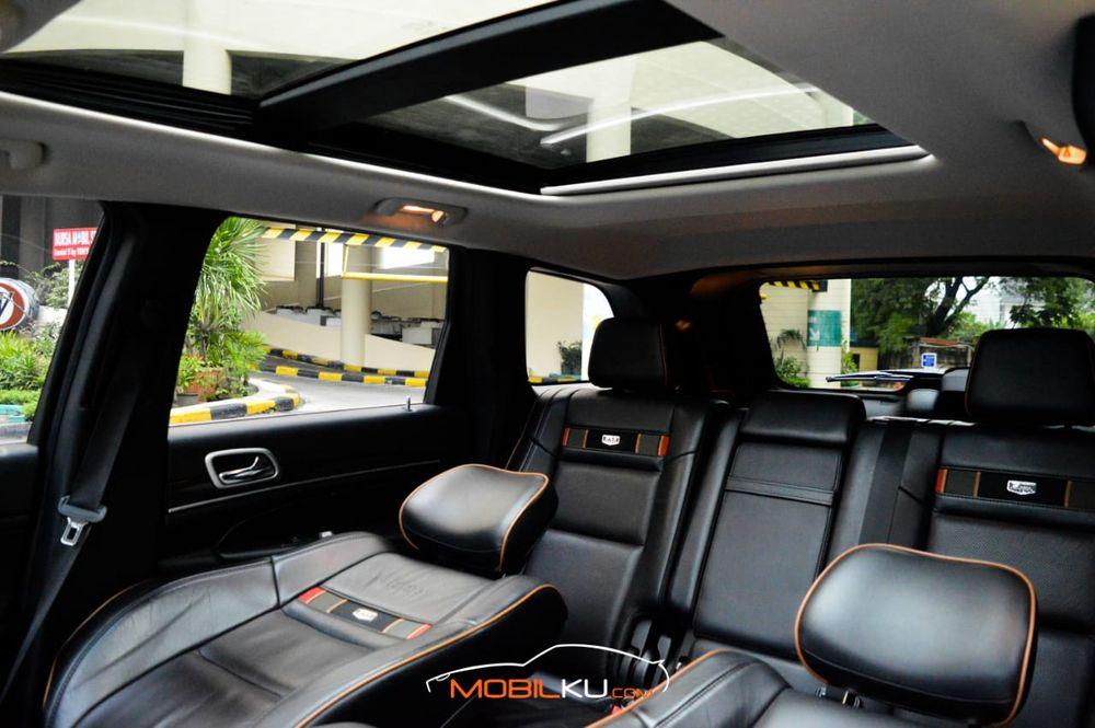 Mobil Jeep Cherokee 2011