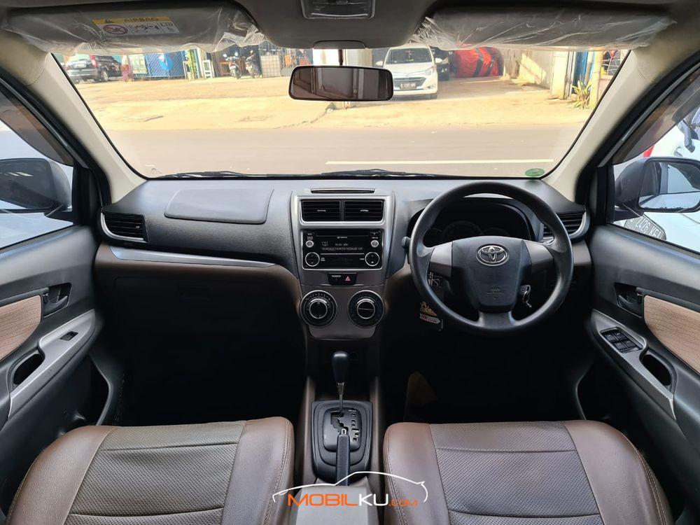 Mobil Toyota Avanza 2016