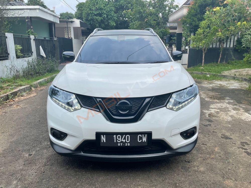 Mobil Nissan X-Trail 2016