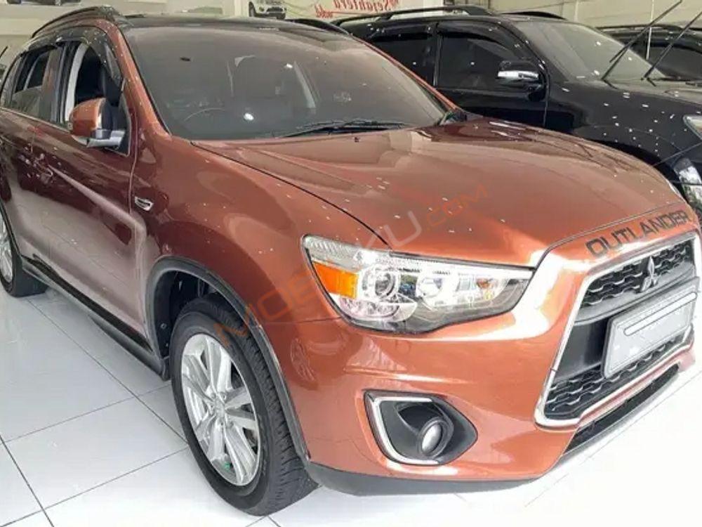 Mobil Mitsubishi Outlander Sport 2015
