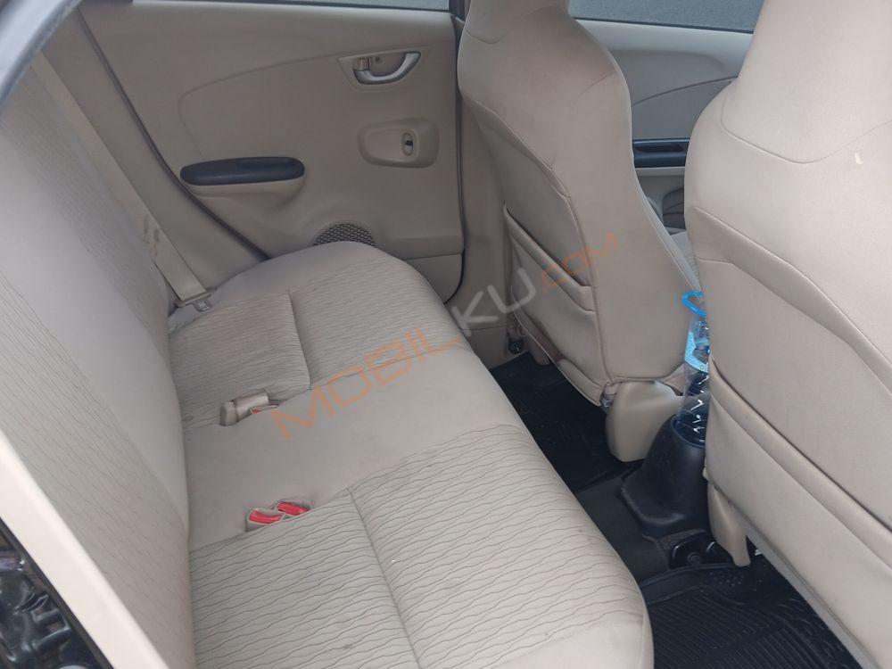 Mobil Honda Brio 2018