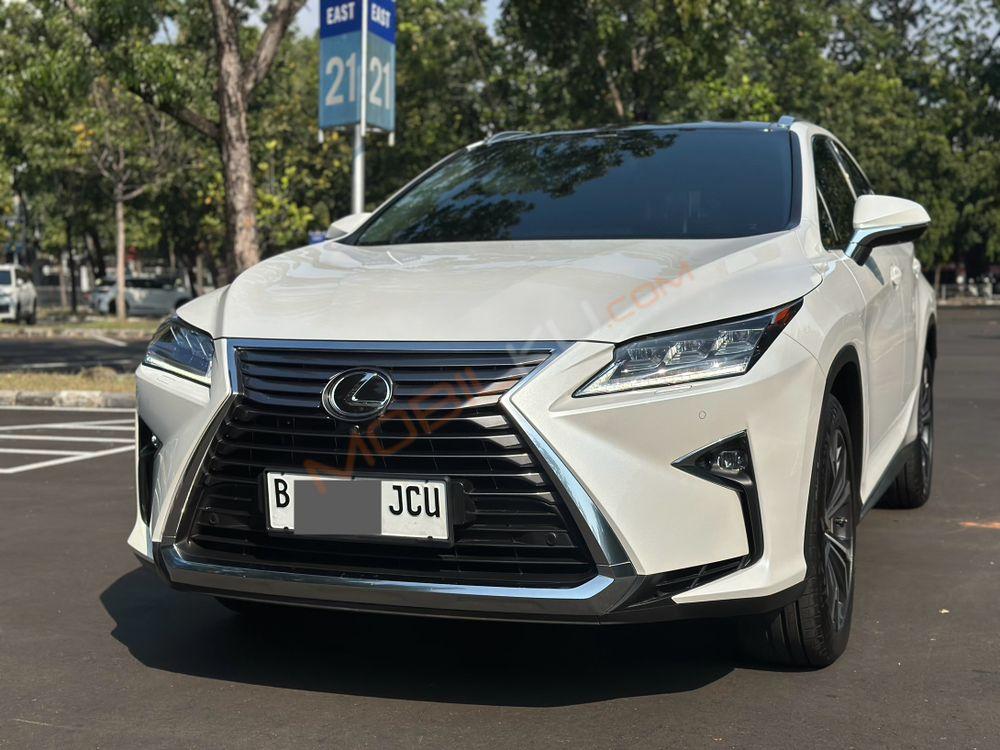 Mobil Lexus RX 2018