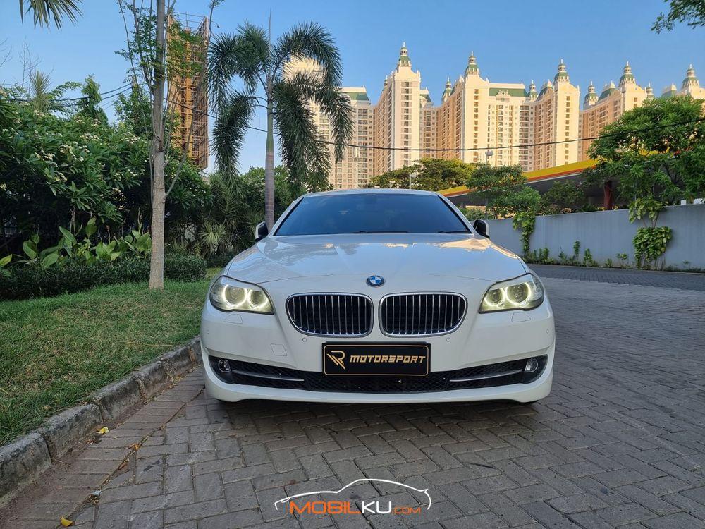 Mobil BMW 5 Series 2013