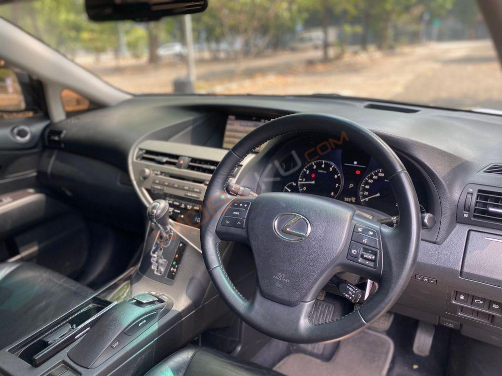 Mobil Lexus RX 2011