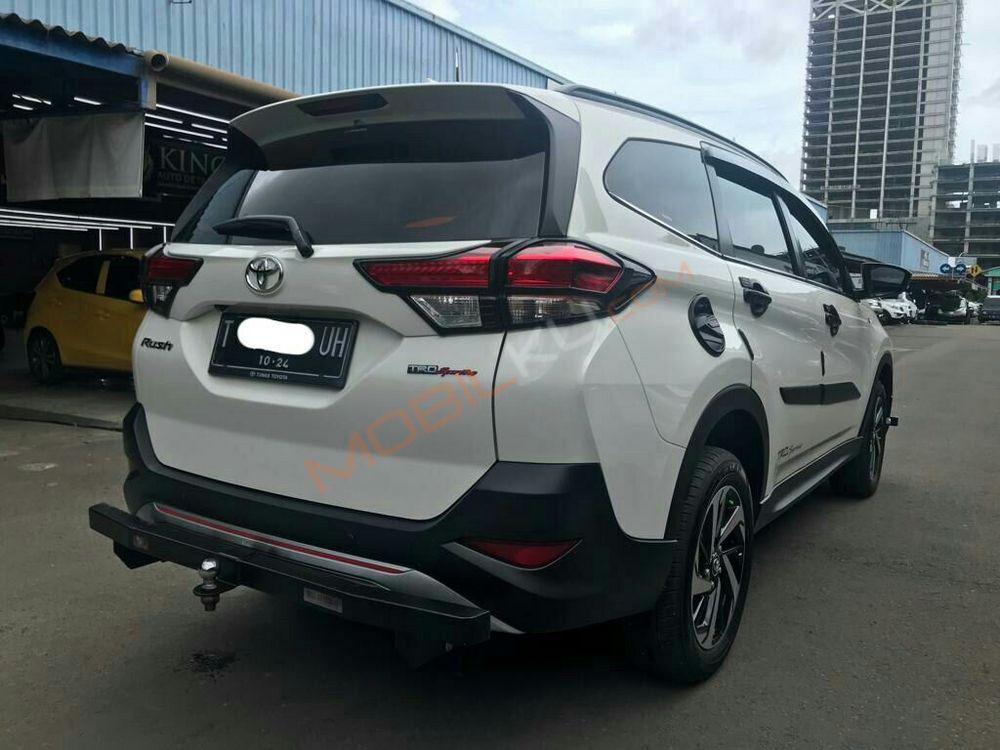 Mobil Toyota Rush 2019