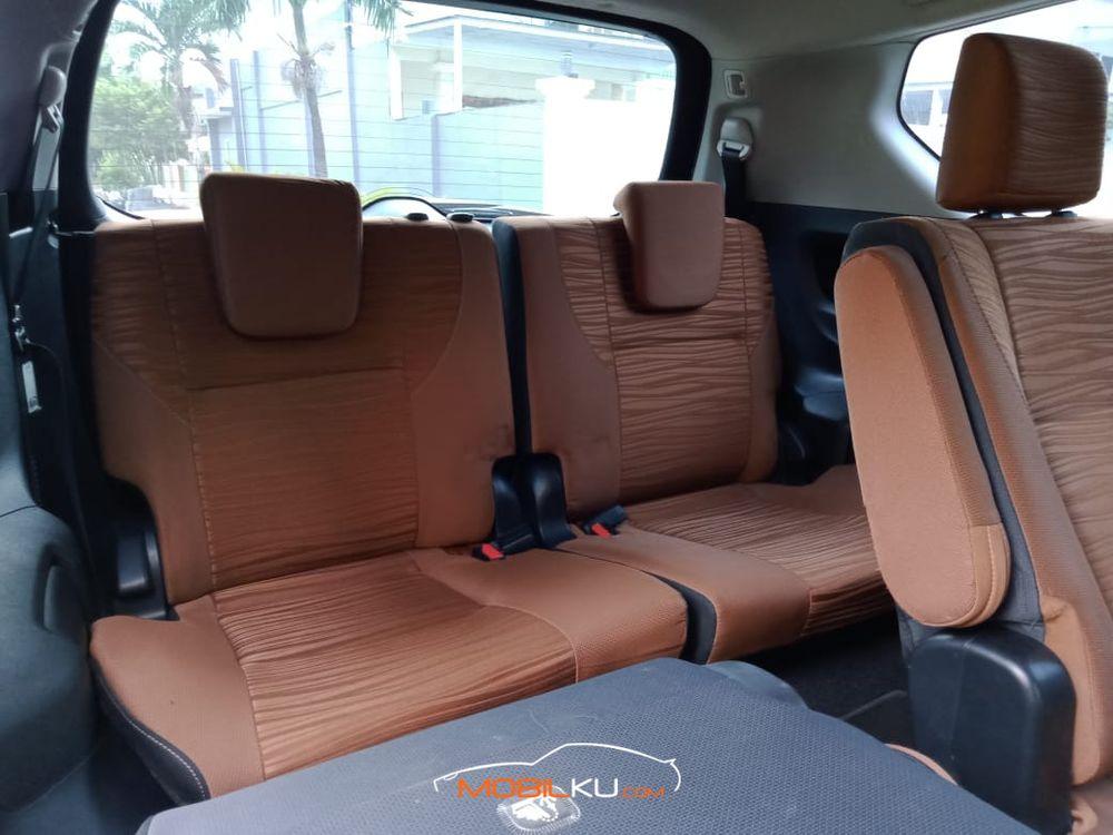 Mobil Toyota Kijang Innova 2017