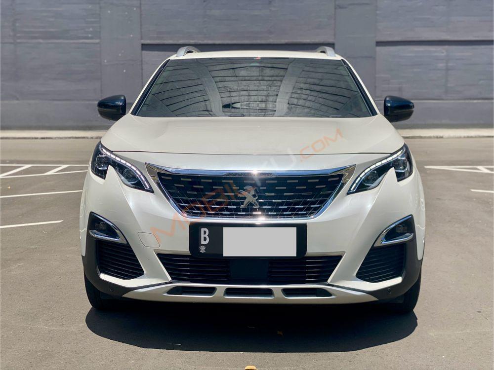 Mobil Peugeot 3008 2020
