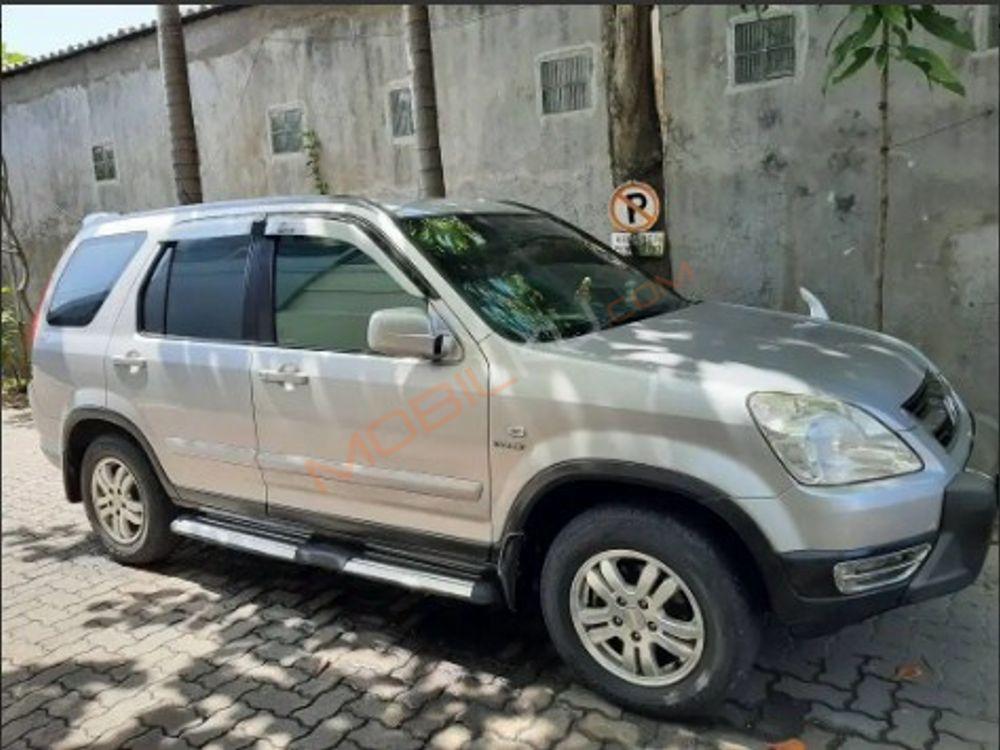 Mobil Honda CR-V 2004