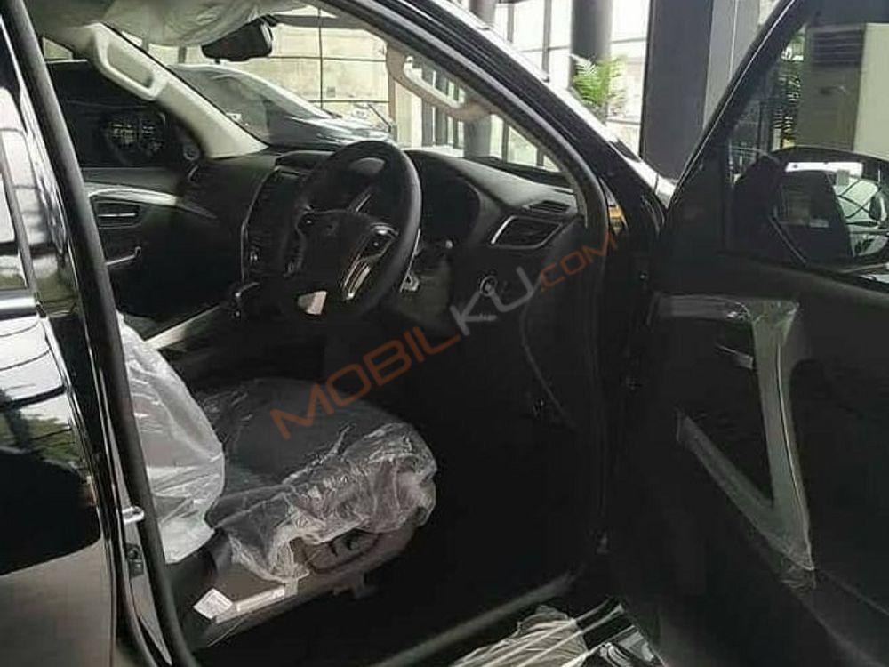 Mobil Mitsubishi Pajero Sport 2022