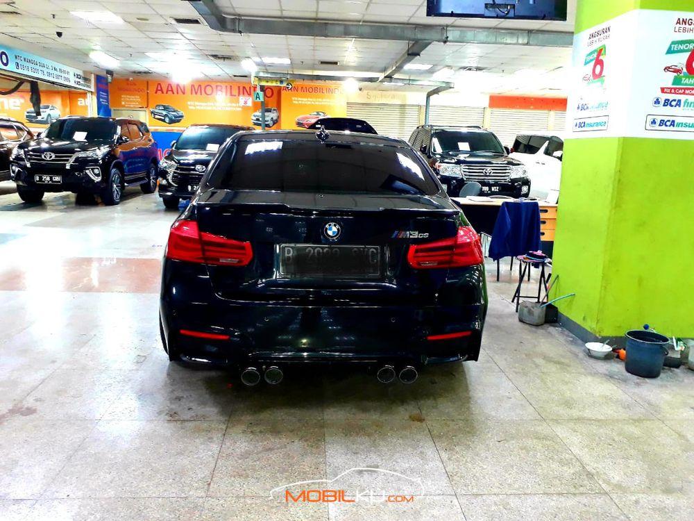 Mobil BMW 3 Series 2014