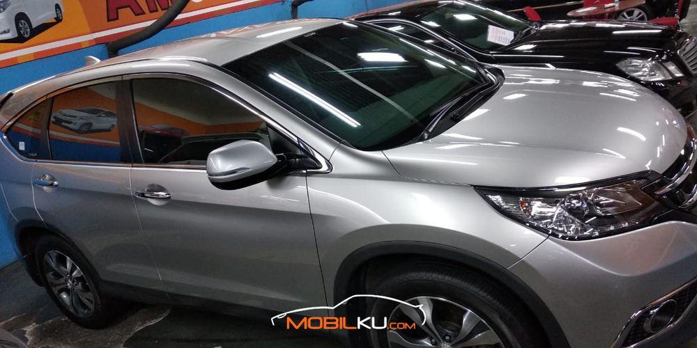 Mobil Honda CR-V 2014
